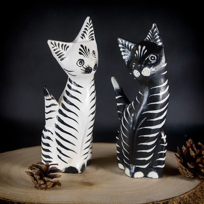 Drewniane koty ozdobne figurki